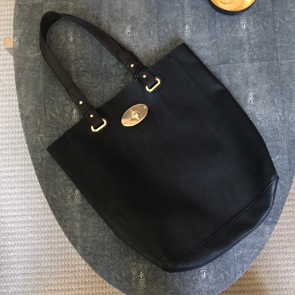 Genuine leather shoulder bag